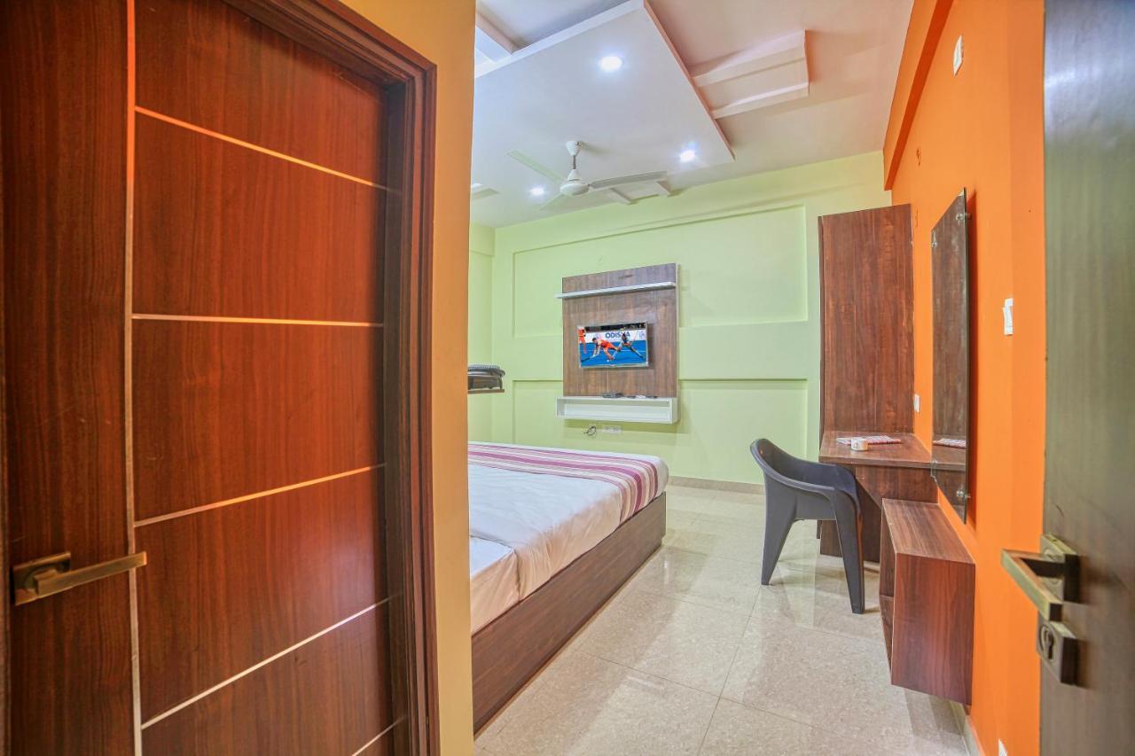 Redkey Inn Hotel Near Bangalore Airport Airport Pickup & Drop Available 24X7 Yelahanka 외부 사진