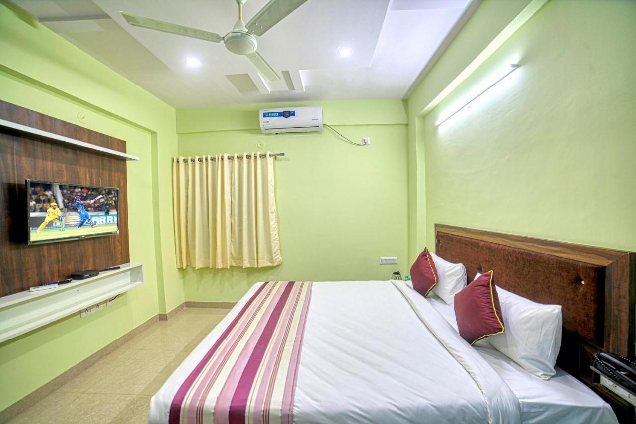 Redkey Inn Hotel Near Bangalore Airport Airport Pickup & Drop Available 24X7 Yelahanka 외부 사진