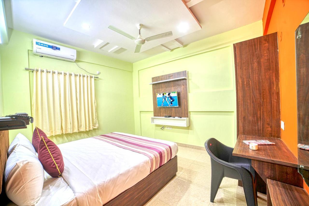 Redkey Inn Hotel Near Bangalore Airport Airport Pickup & Drop Available 24X7 Yelahanka 외부 사진
